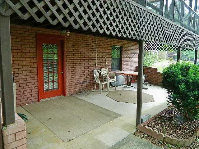300 White Oak Road Decatur, TN 37322 - Photo 8 of 35 Patio