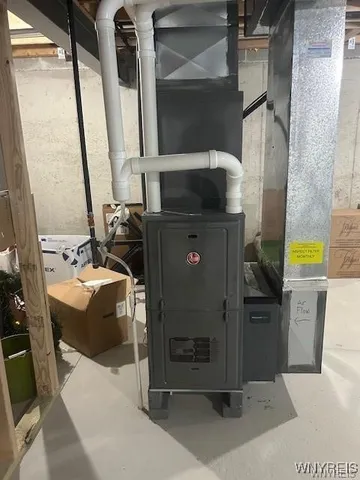 $334,900 | 902 Carriage Park, West Seneca, NY 14224