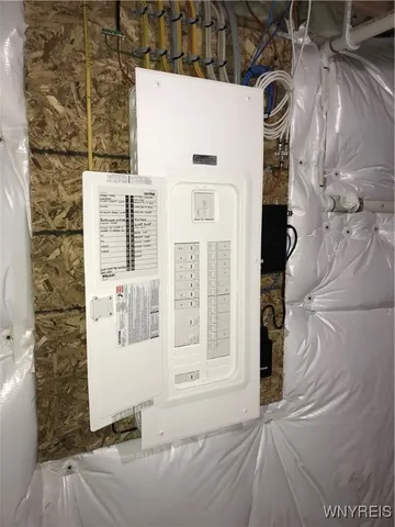 $334,900 | 902 Carriage Park, West Seneca, NY 14224