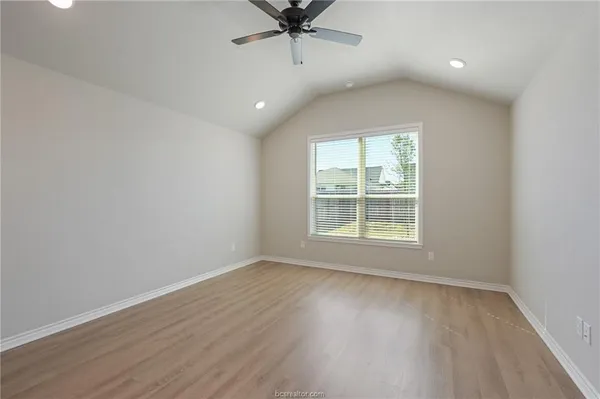 $2,500 | 3441 Utah Court, Bryan, TX 77808
