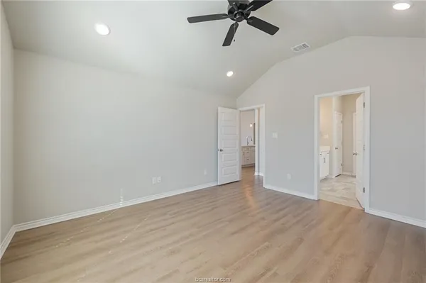 $2,500 | 3441 Utah Court, Bryan, TX 77808