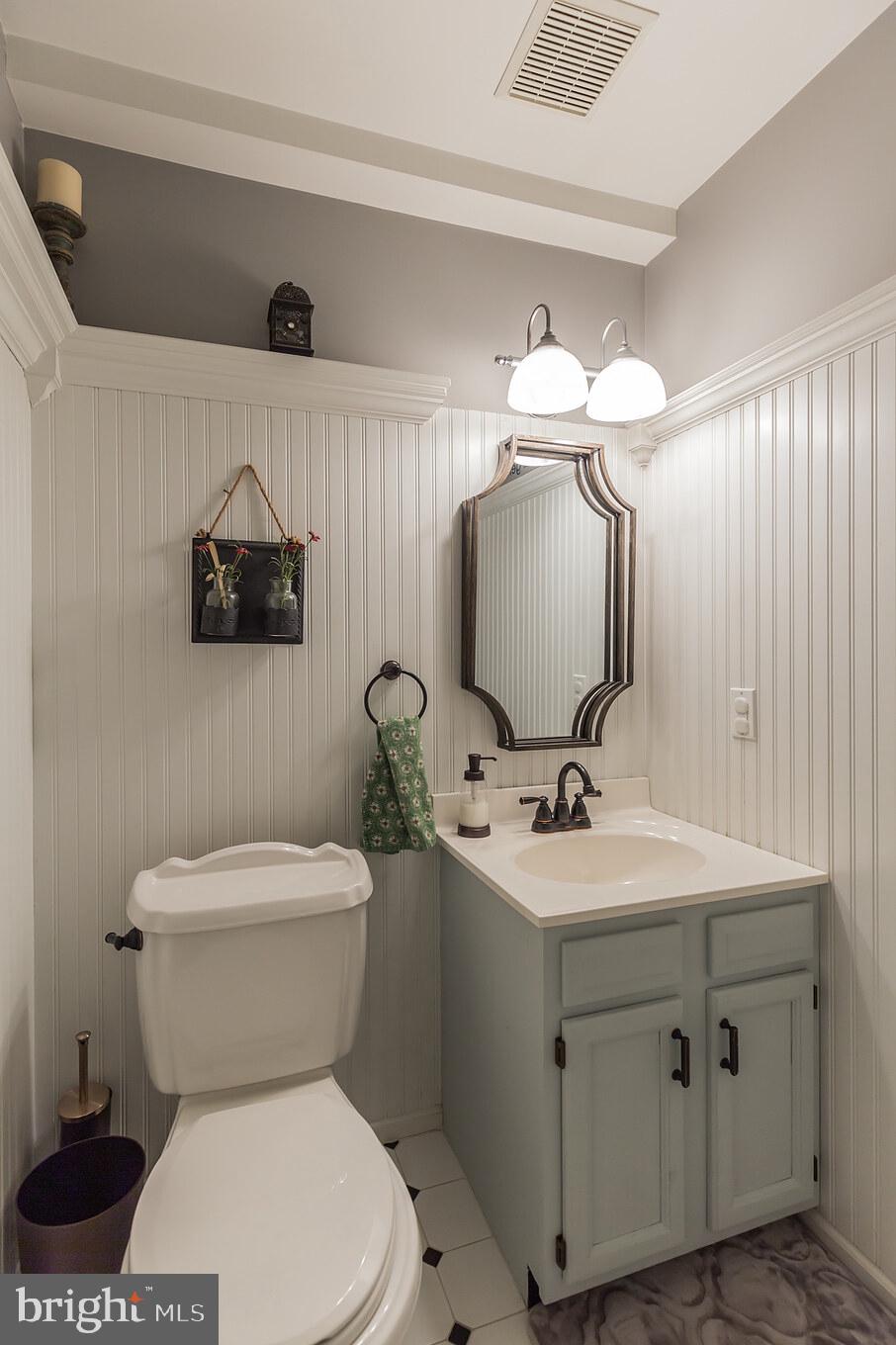 980 Bowie Shop Road Huntingtown, MD 20639 - Photo 14 of 30 1st floor powder room