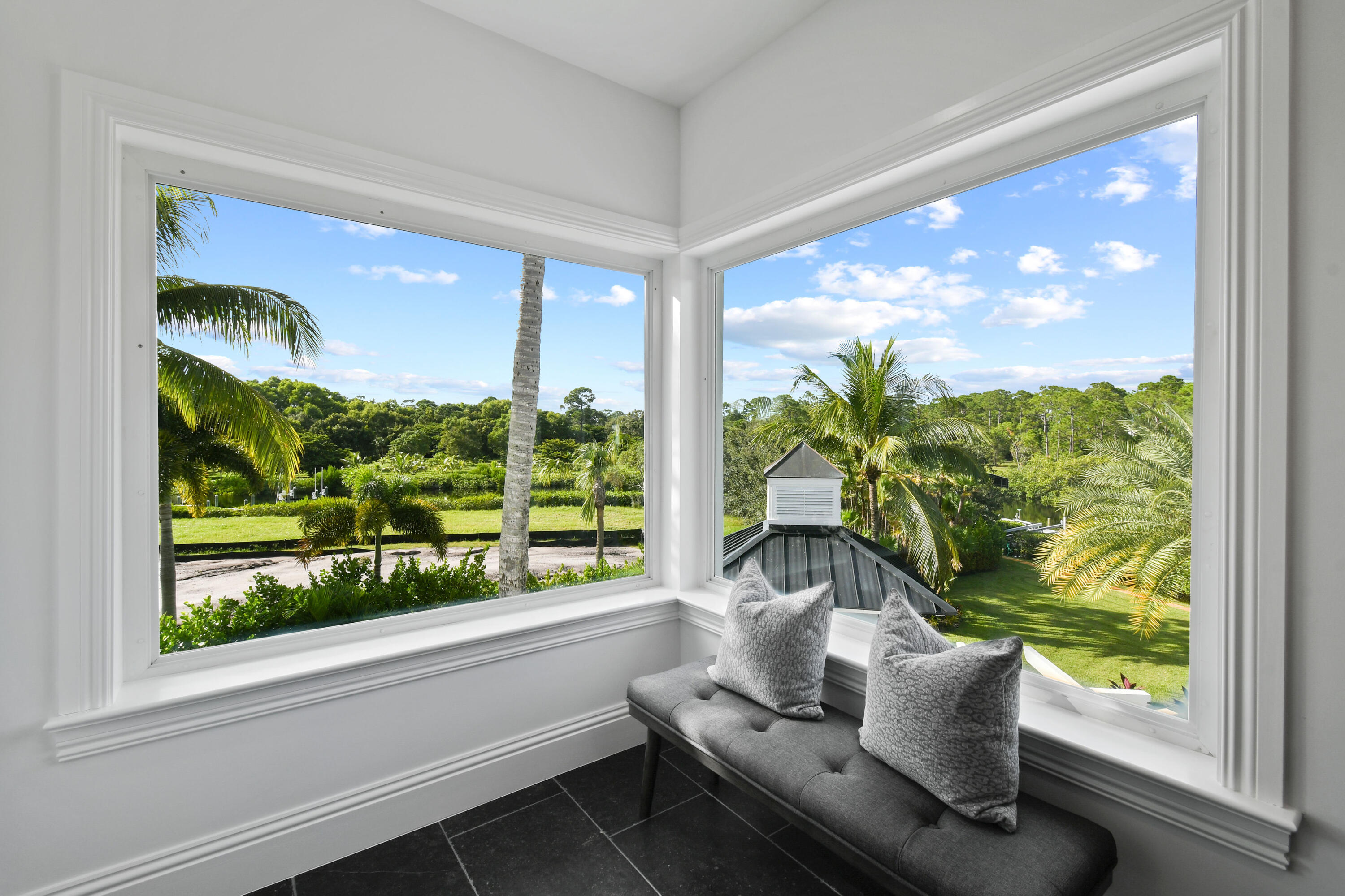 8319 Southeast Rivers Edge Street Jupiter, FL 33458 - Photo 35 of 101 8319SERiversEdgeSt_58