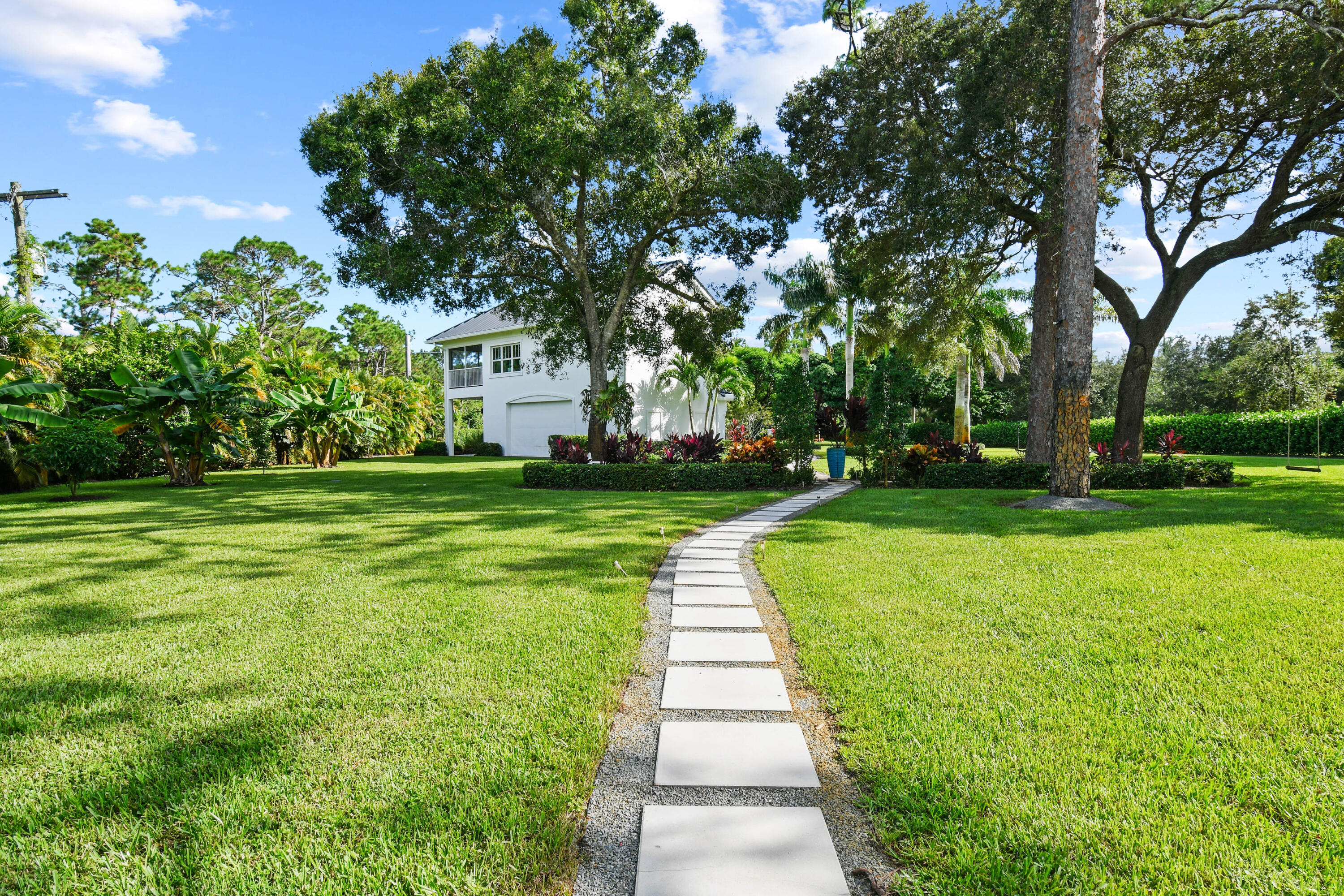 8319 Southeast Rivers Edge Street Jupiter, FL 33458 - Photo 55 of 101 8319SERiversEdgeSt_86