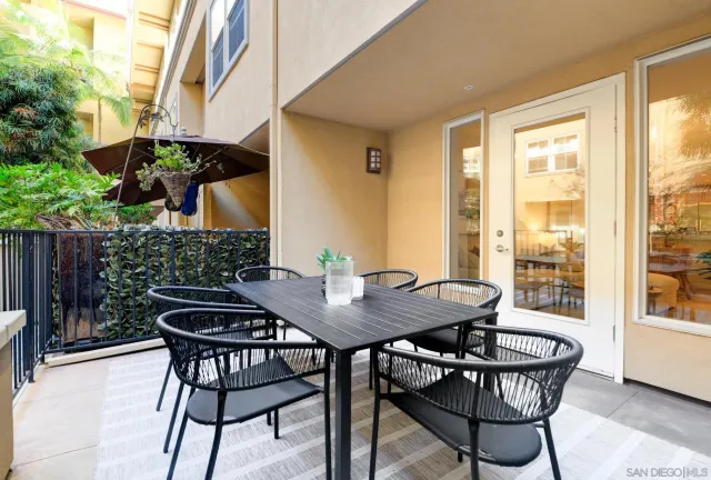 $782,000 | 301 West G Street, Unit 112, San Diego, CA 92101