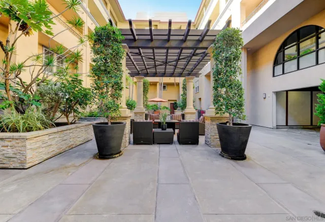 $782,000 | 301 West G Street, Unit 112, San Diego, CA 92101