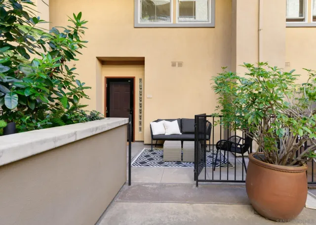 $782,000 | 301 West G Street, Unit 112, San Diego, CA 92101