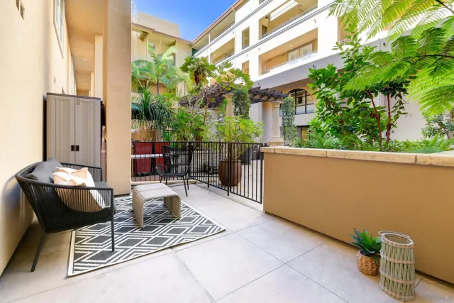 $782,000 | 301 West G Street, Unit 112, San Diego, CA 92101