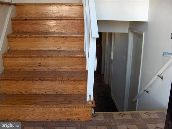 9879 Bridle Road Philadelphia, PA 19115 - Photo 8 of 24