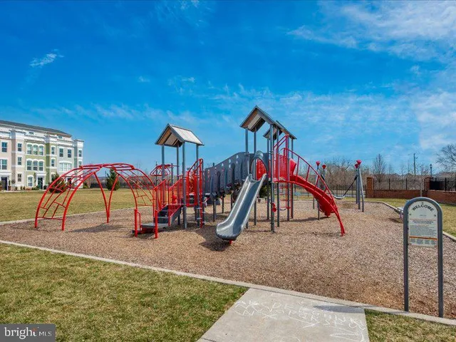 $400,000 | 667 East Church Street, Unit B, Frederick, MD 21701