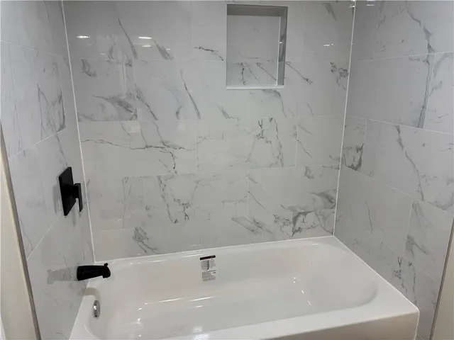 $795 | 1306 Illinois Avenue, Unit REAR, Pittsburgh, PA 15216