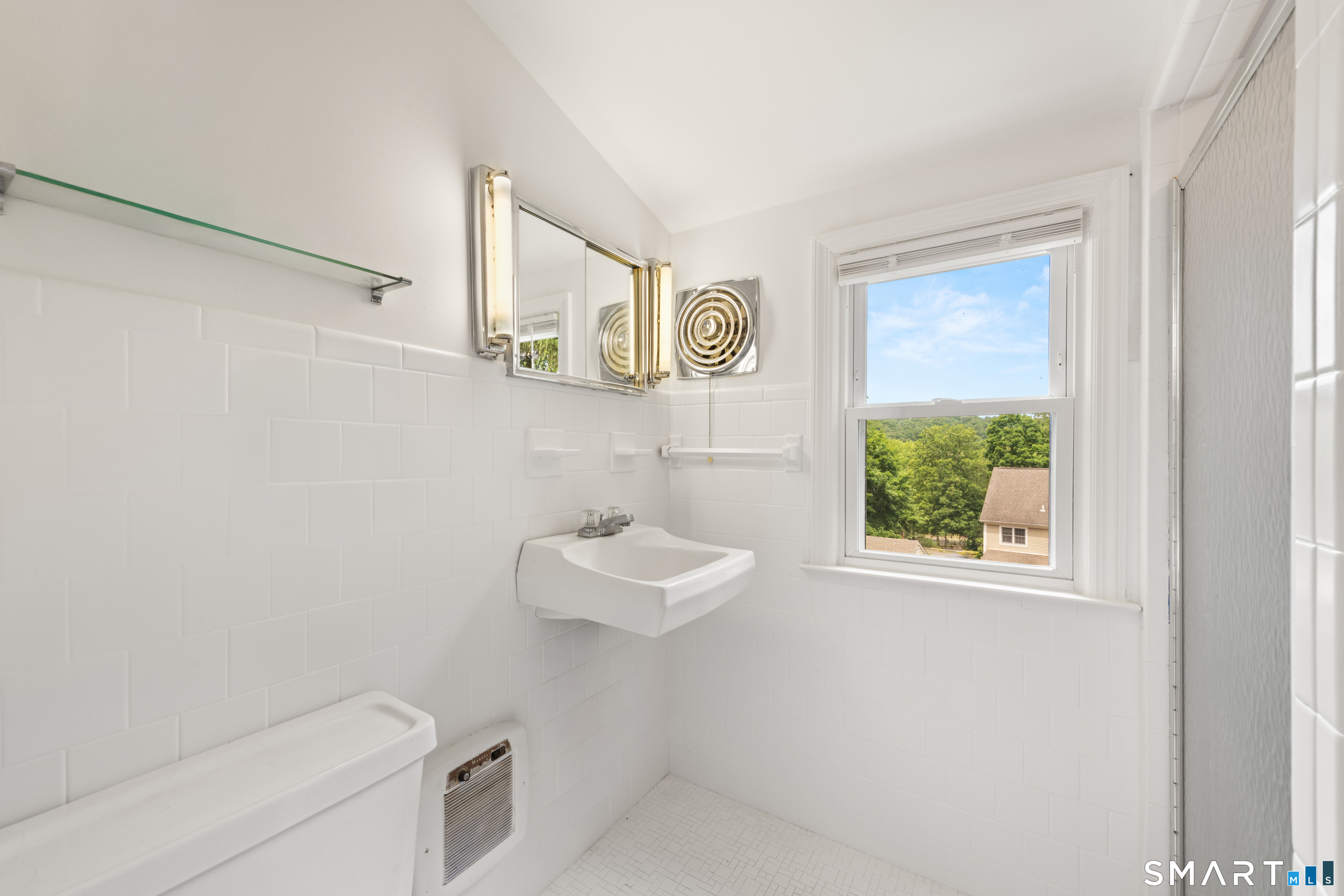 63 Valley View Road Fairfield, CT 06824 - Photo 24 of 30