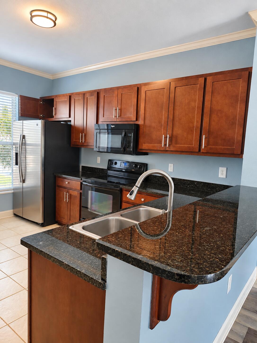 20 South Sand Palm Road Freeport, FL 32439 - Photo 5 of 37 Kitchen