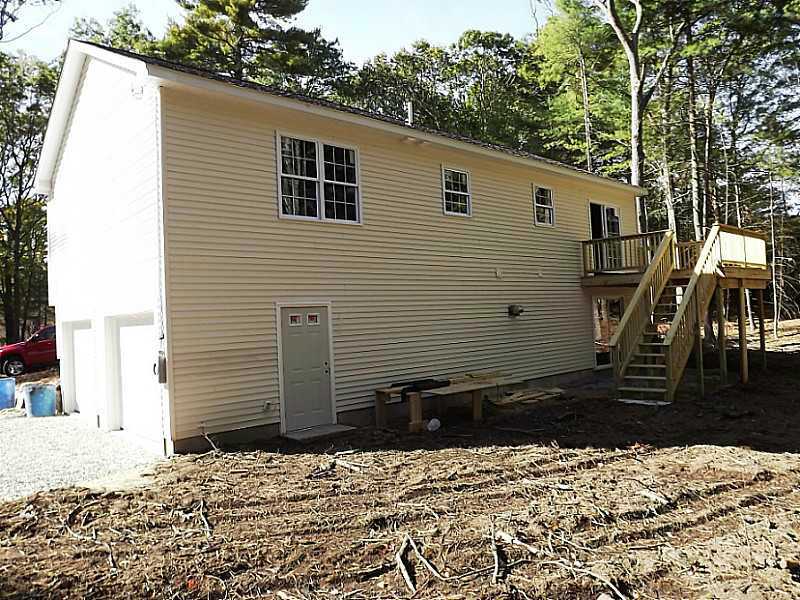 136 Nipmuc Road Scituate, RI 02825 - Photo 19 of 19 Exterior Back.