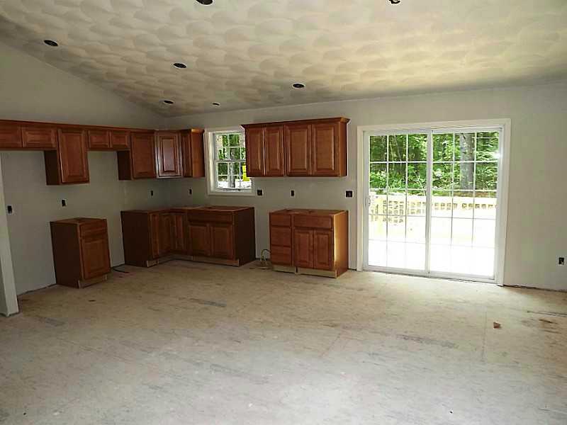 136 Nipmuc Road Scituate, RI 02825 - Photo 2 of 19 Kitchen.