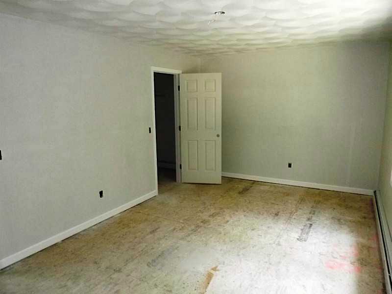 136 Nipmuc Road Scituate, RI 02825 - Photo 5 of 19 Bedroom.