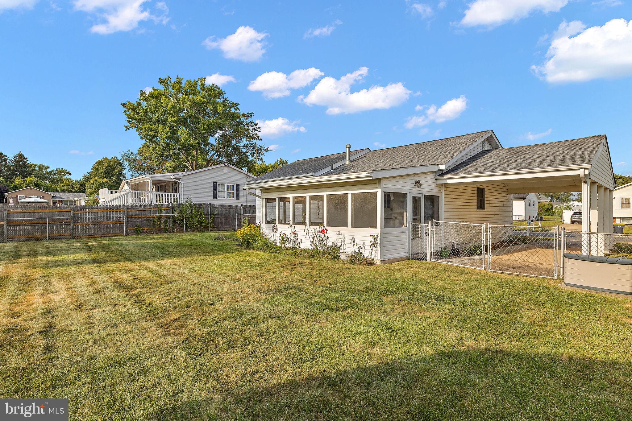 105 Eastfield Road Newark, DE 19713 - Photo 20 of 26 a front view of a house with a garden