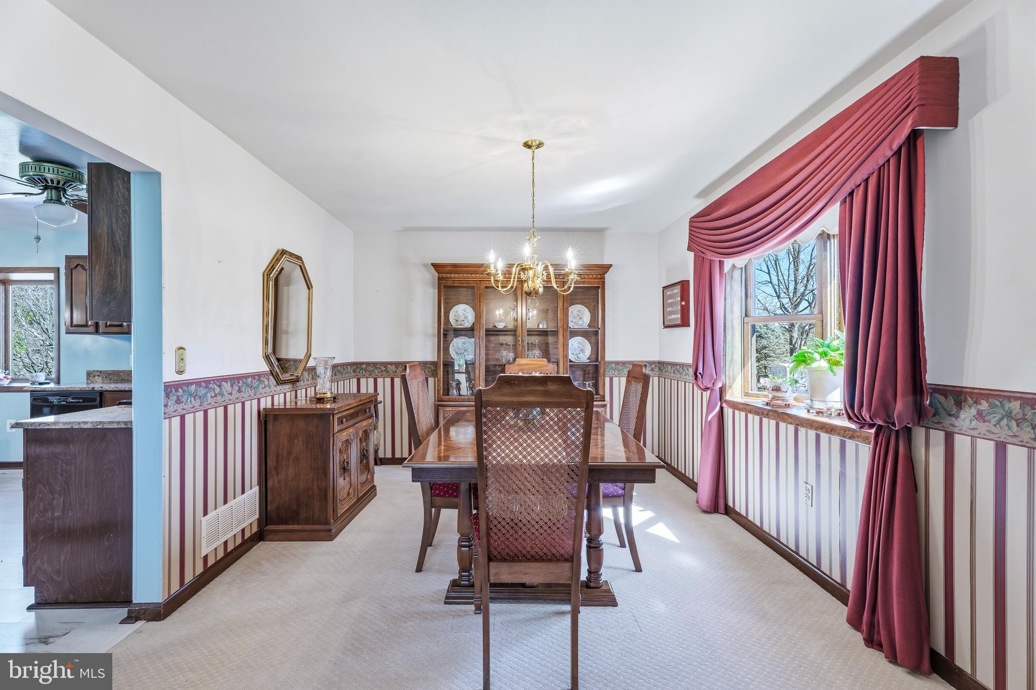 14017 Manor Road Baldwin, MD 21013 - Photo 18 of 64 Spacious Dining room