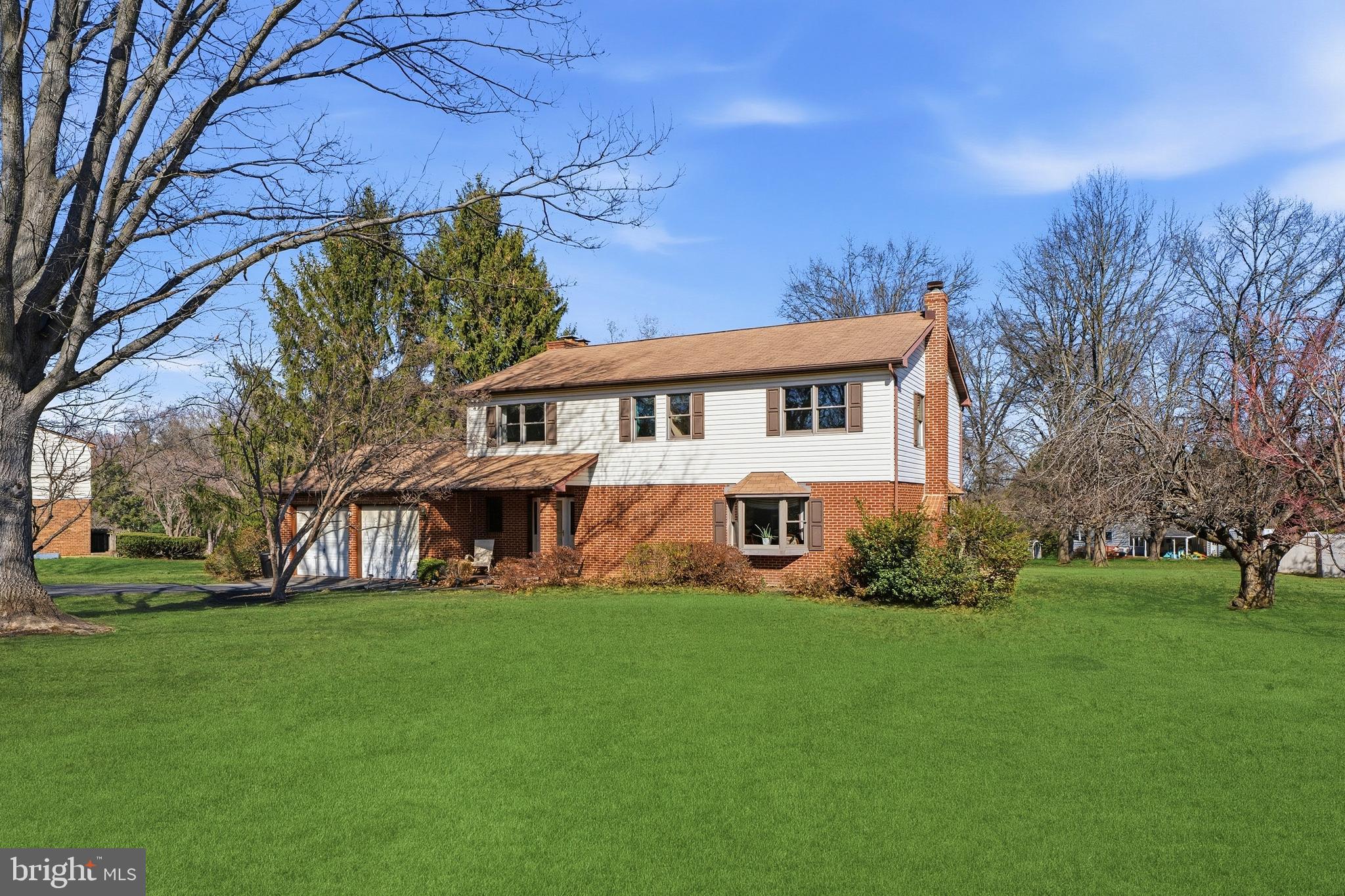 14017 Manor Road Baldwin, MD 21013 - Photo 6 of 64 Generous front yard
