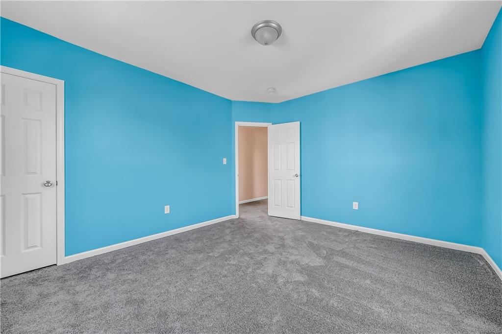 522 Jefferson Street Rochester, PA 15074 - Photo 21 of 28 a view of an empty room