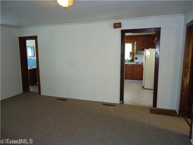 454 Fred Lanier Road Mocksville, NC 27028 - Photo 3 of 15 Living Room.