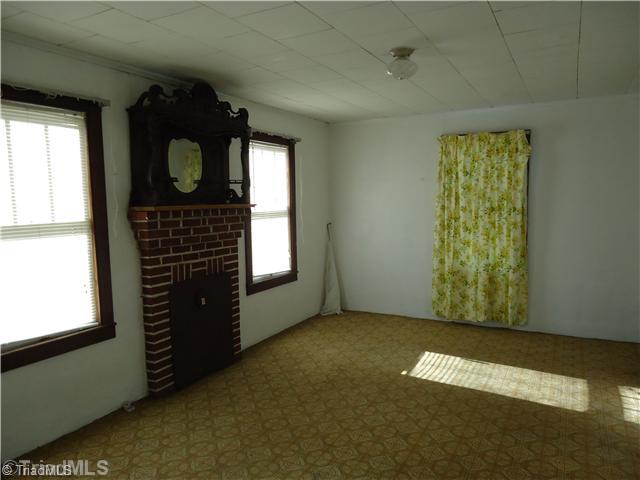 454 Fred Lanier Road Mocksville, NC 27028 - Photo 6 of 15 Living Room.
