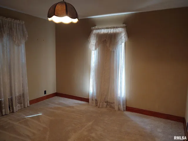 $92,000 | 401 East 1st Street, Karnak, IL 62956