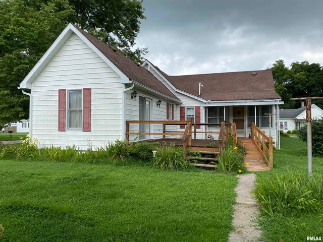 $92,000 | 401 East 1st Street, Karnak, IL 62956