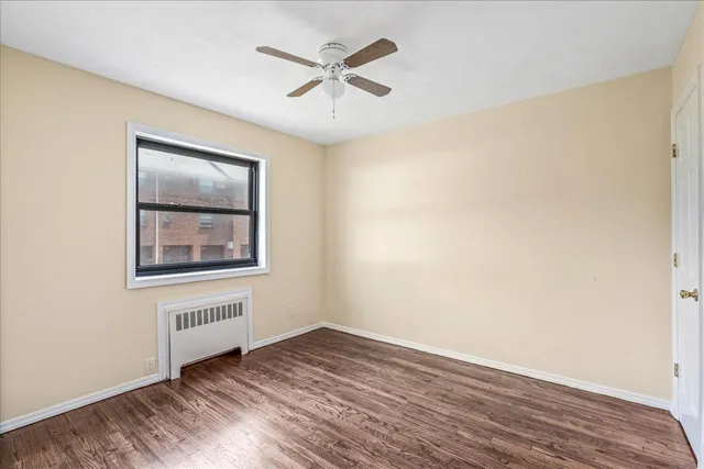 $365,000 | 16-37 Utopia Parkway, Unit 233 | Clearview