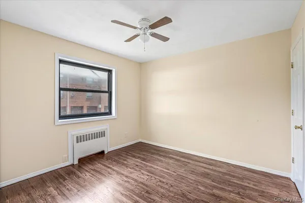 $365,000 | 16-37 Utopia Parkway, Unit 233 | Clearview