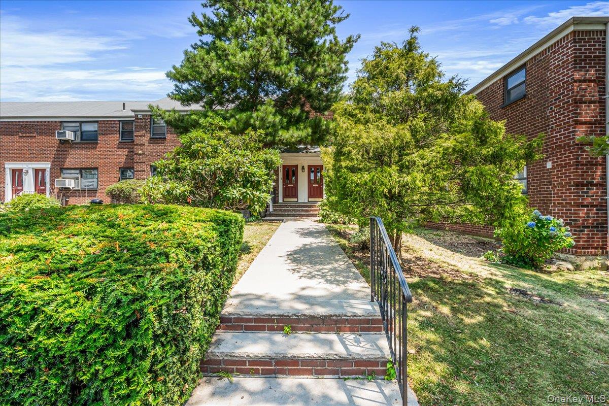 16-37 Utopia Parkway, Unit 233 Queens, NY 11357 - Photo 15 of 16 Exterior of BUilding