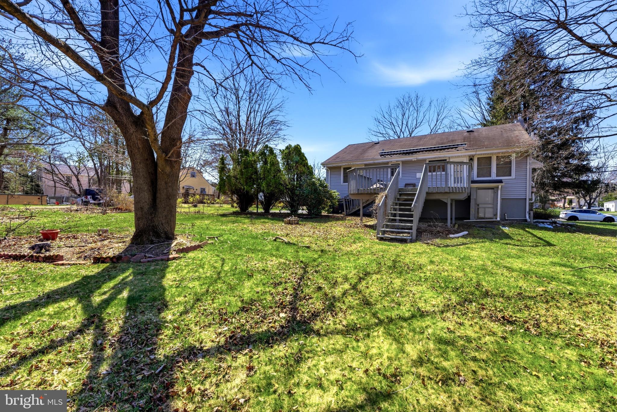 260 Dutch Neck Road East Windsor, NJ 08520 - Photo 2 of 24