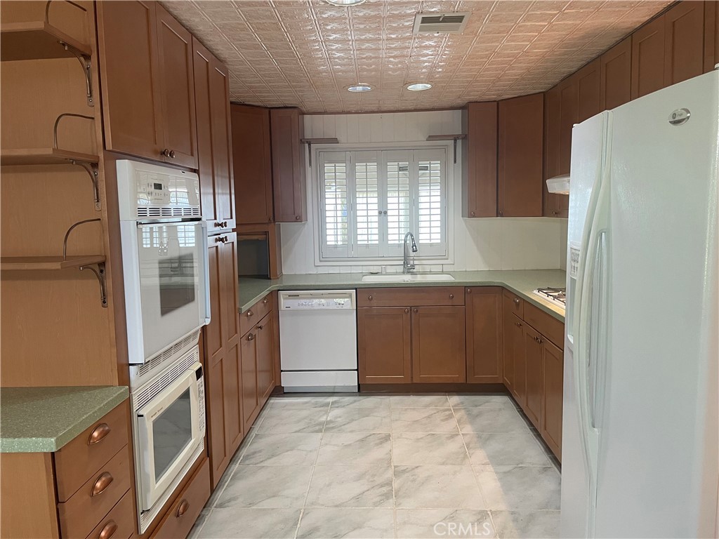 4747 Oak Crest Road, Unit 28 Fallbrook, CA 92028 - Photo 11 of 38