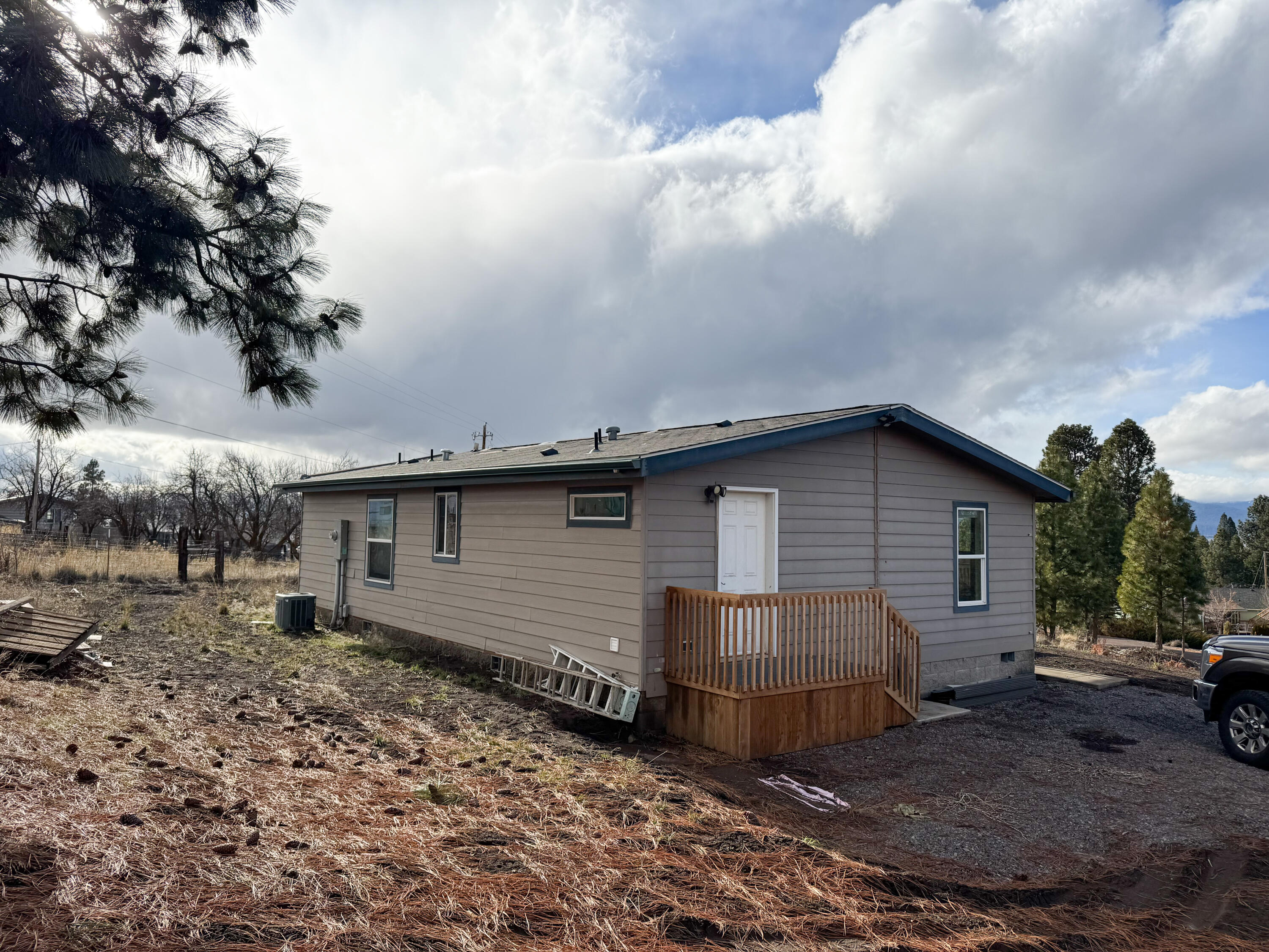 3218 Shoreview Drive Chiloquin, OR 97624 - Photo 5 of 16 east end