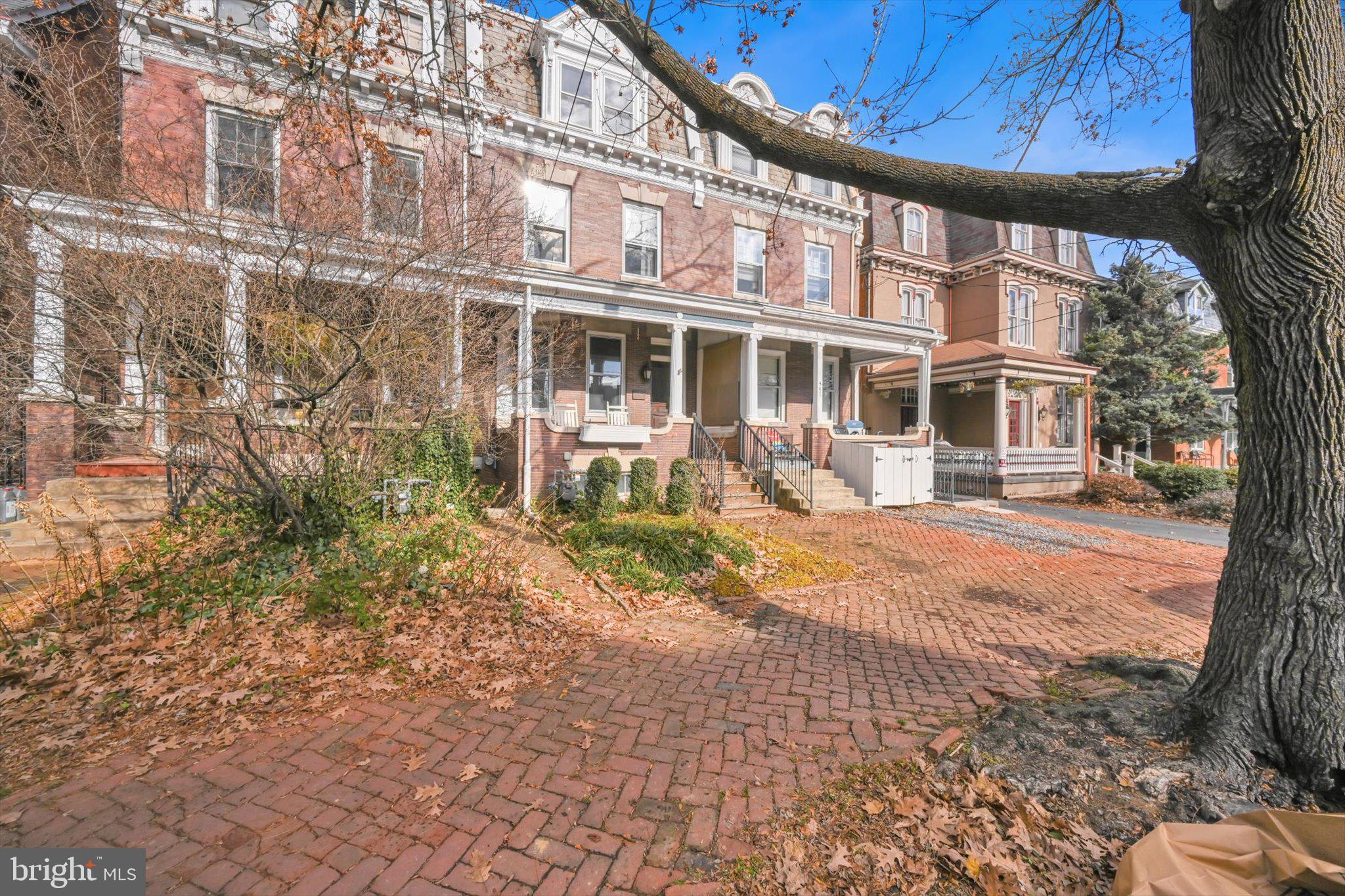 443 West James Street Lancaster, PA 17603 - Photo 2 of 40