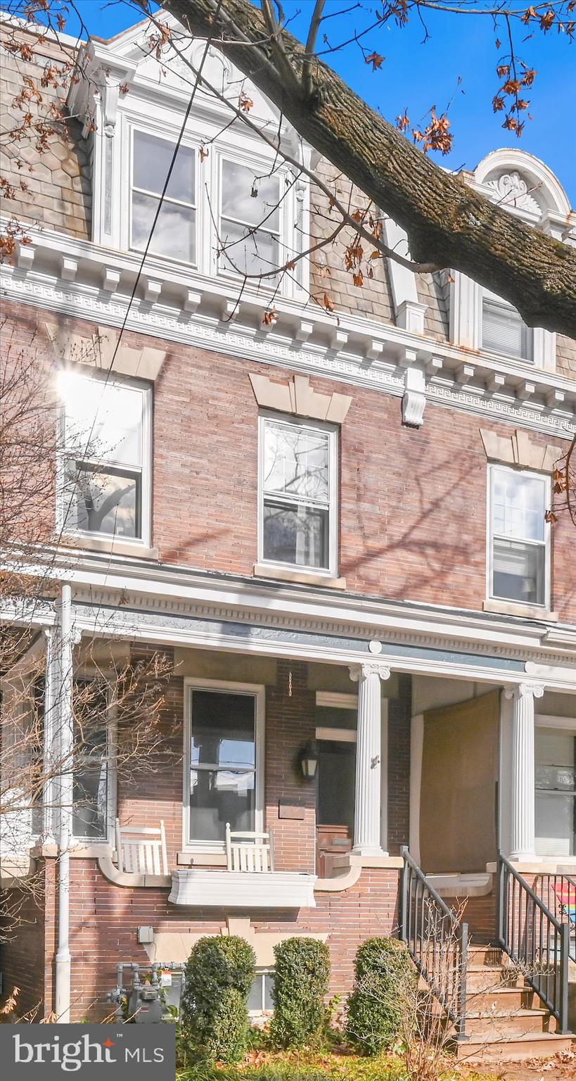 443 West James Street Lancaster, PA 17603 - Photo 3 of 40