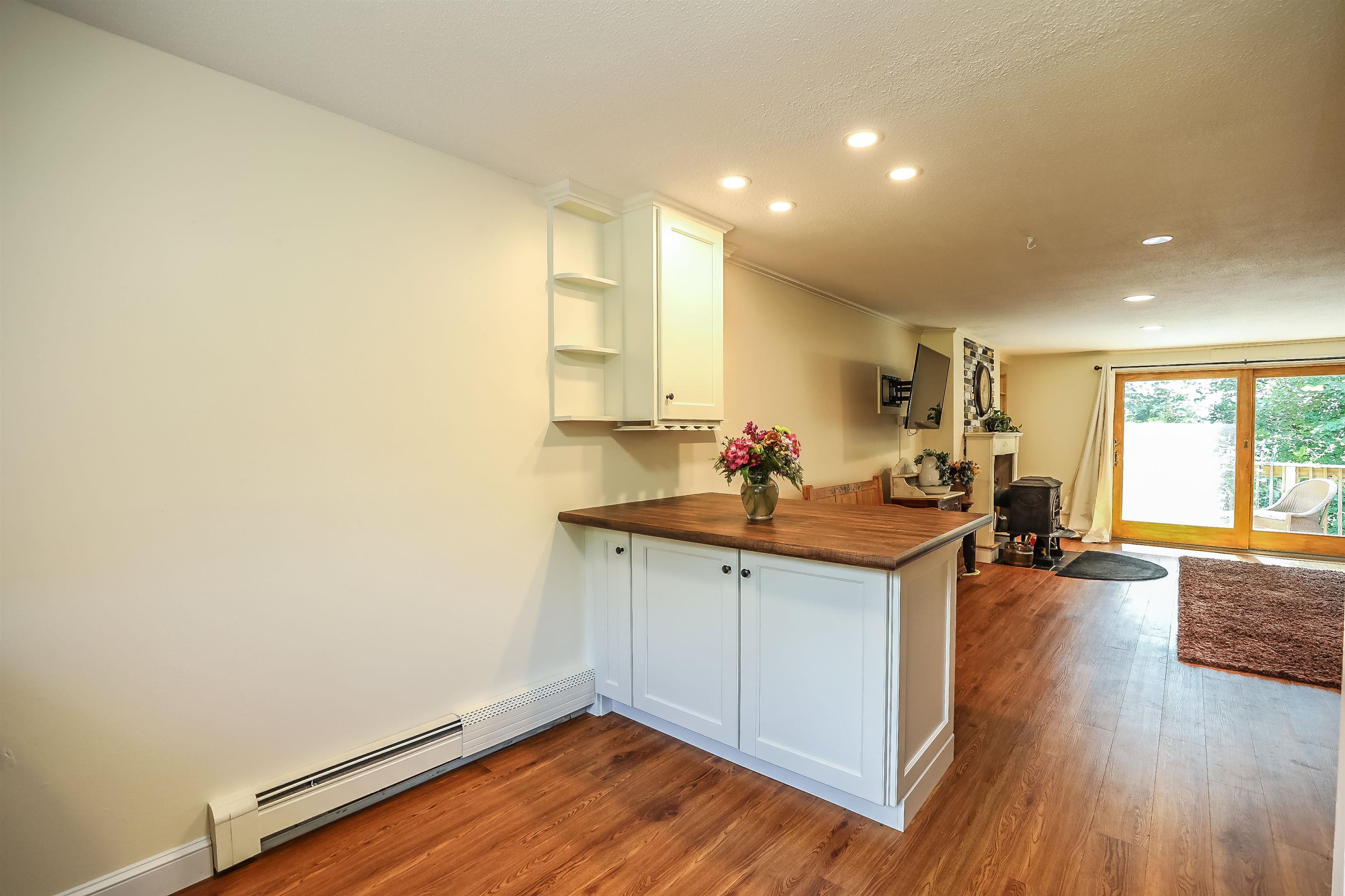 6 Prospect Heights Road Peterborough, NH 03458 - Photo 7 of 28 Gallery Image 7