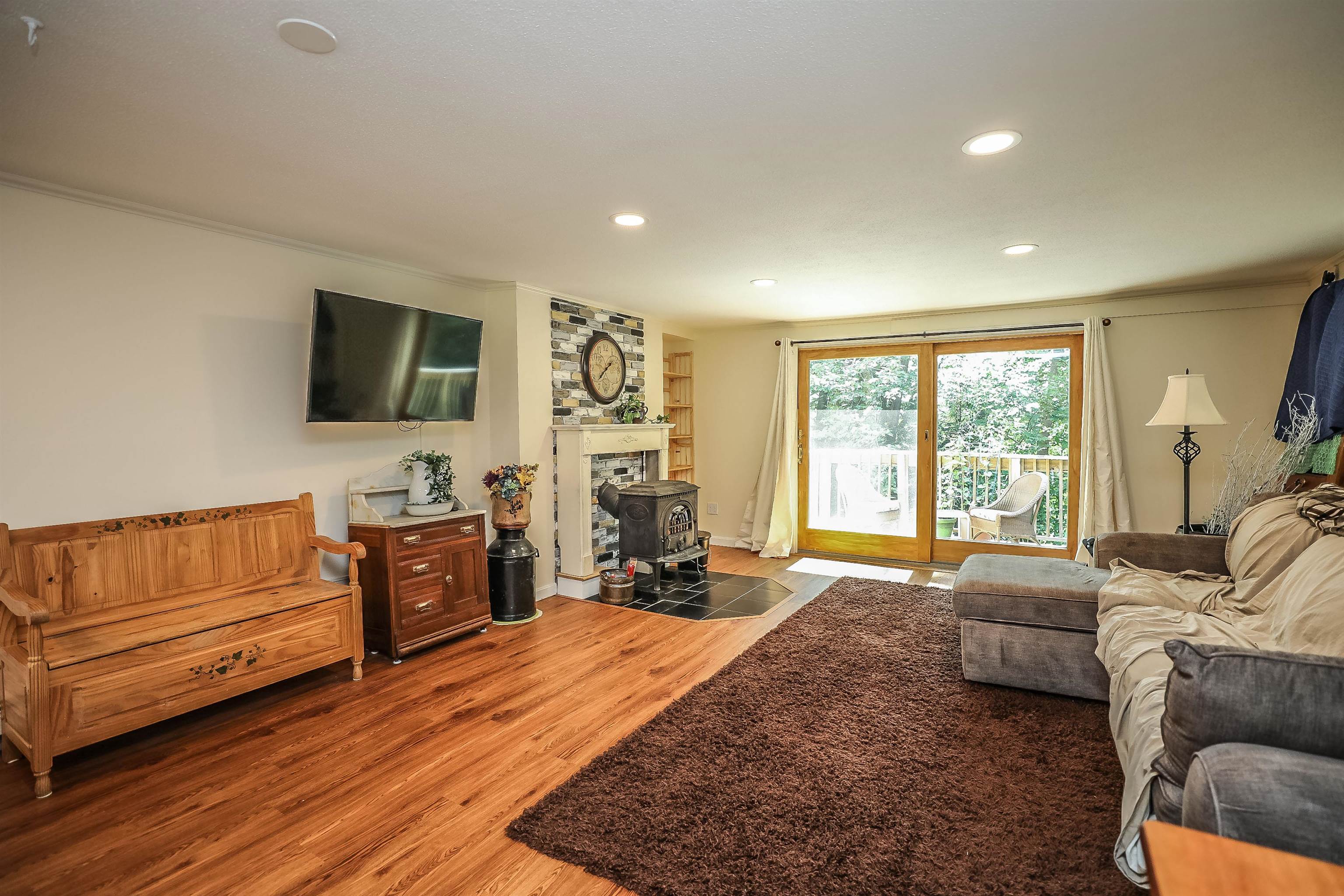 6 Prospect Heights Road Peterborough, NH 03458 - Photo 8 of 28 Gallery Image 8