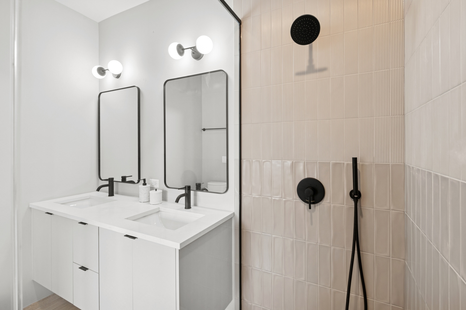 944 Beloit Avenue, Unit 5 Forest Park, IL 60130 - Photo 22 of 36