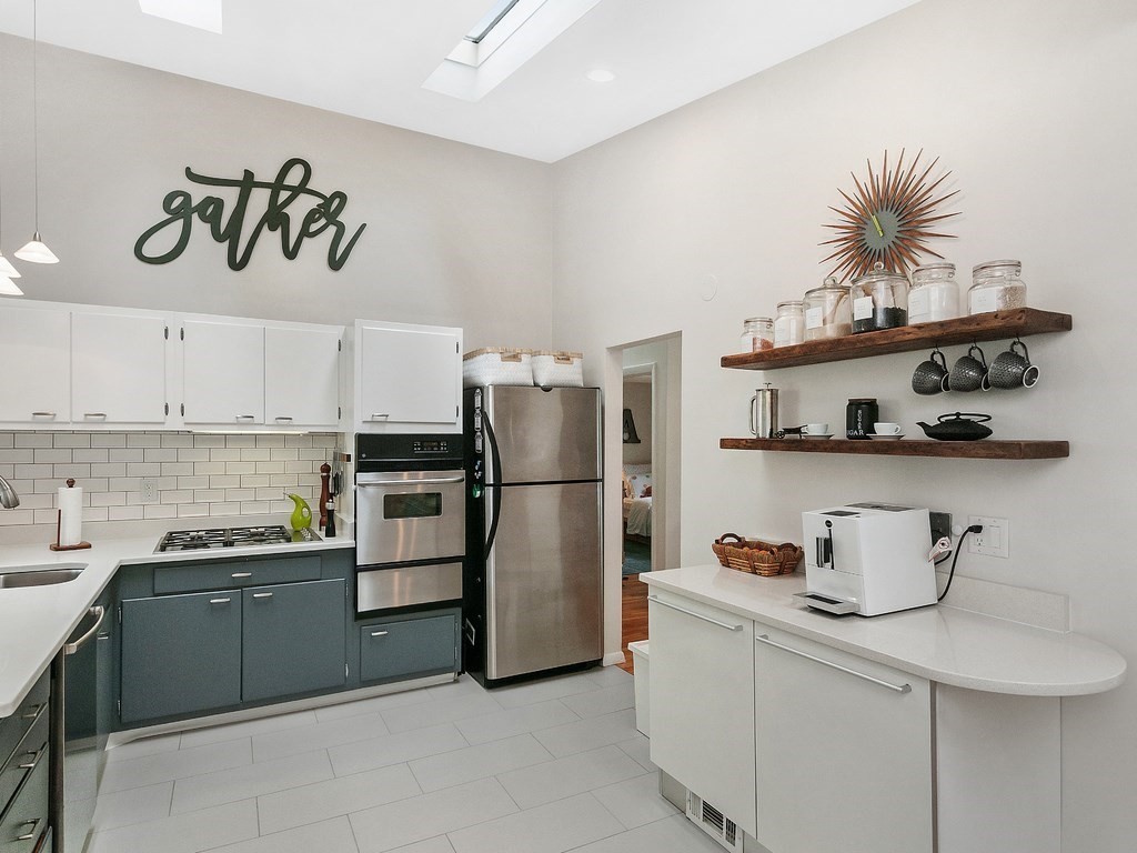 96 Harding Street Newton, MA 02465 - Photo 11 of 25 Gallery Image 11