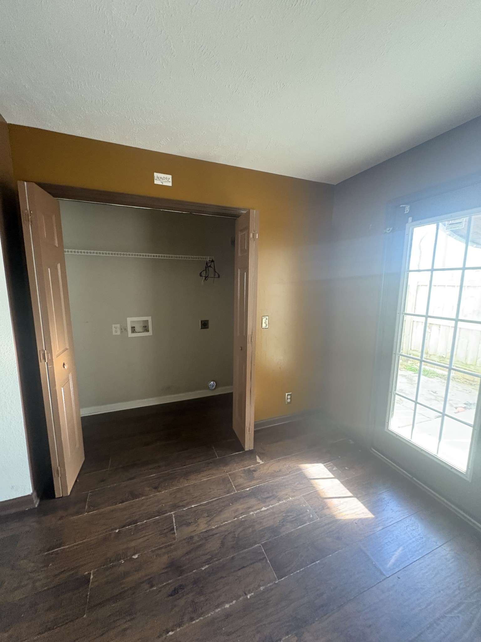4112 Nir Shreibman Boulevard La Vergne, TN 37086 - Photo 21 of 24 an empty room with windows and closet