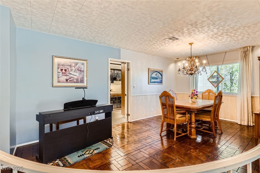 3569 Ruth Drive Las Vegas, NV 89121 - Photo 13 of 38 Gallery Image 13
