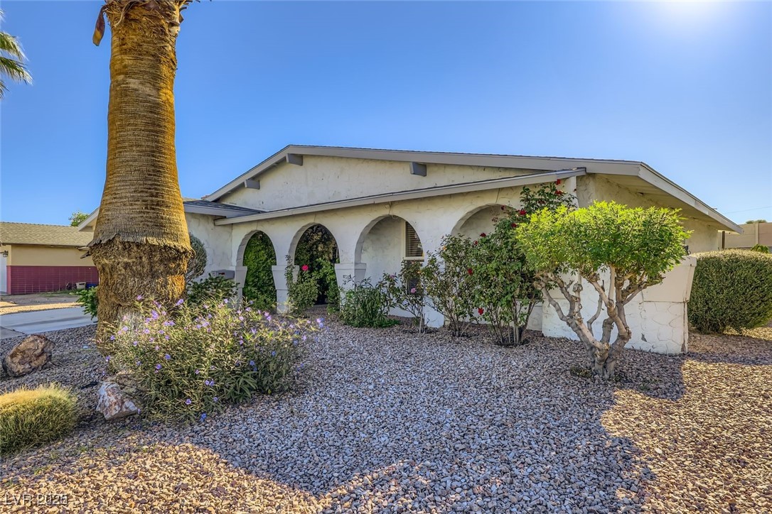 3569 Ruth Drive Las Vegas, NV 89121 - Photo 2 of 38 Gallery Image 2