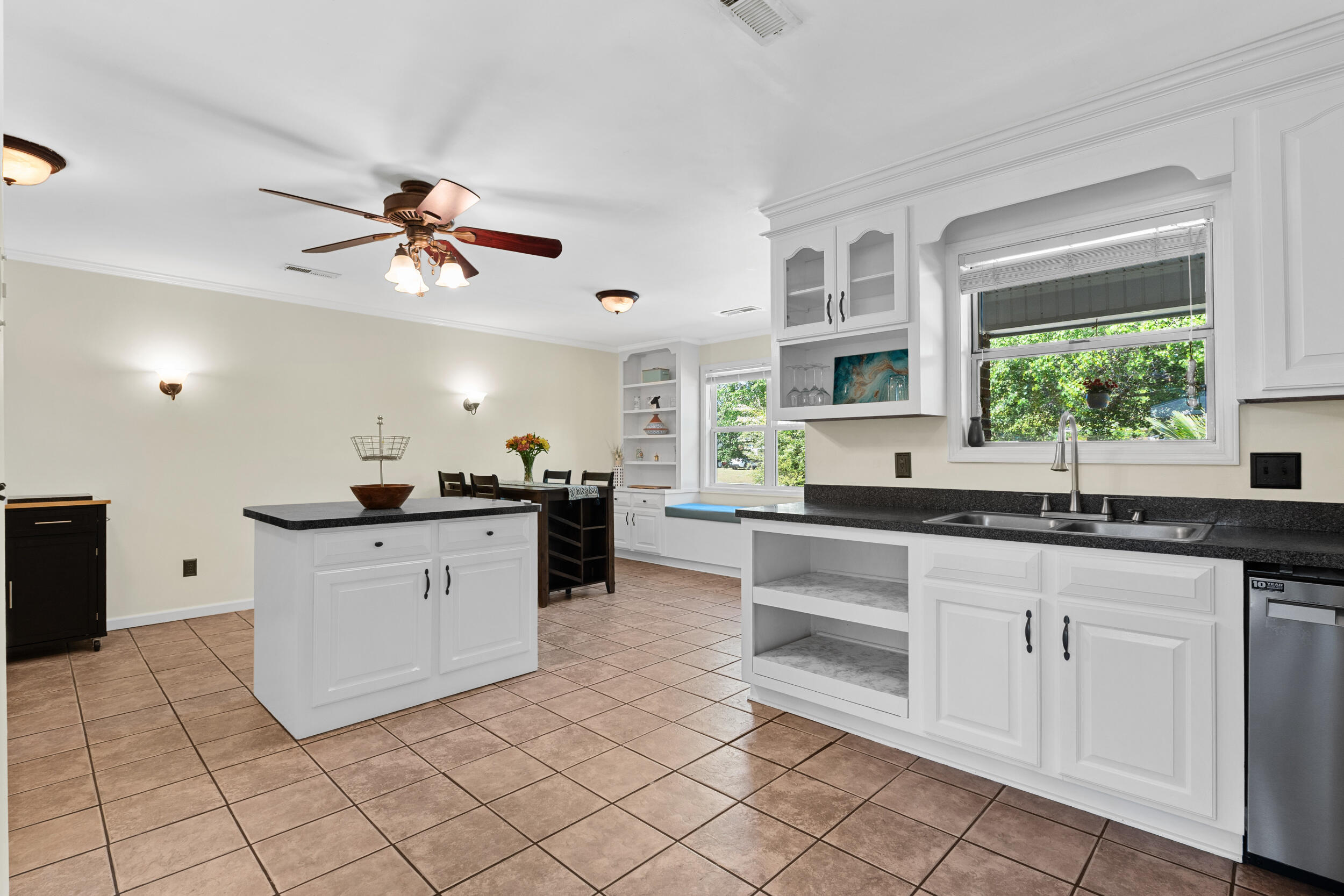 1785 Anburn Drive Sumter, SC 29154 - Photo 10 of 34
