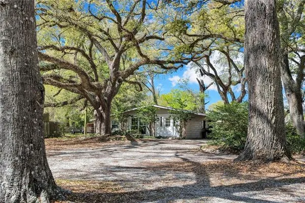 $579,500 | 11311 Highway 22, Ponchatoula, LA 70454