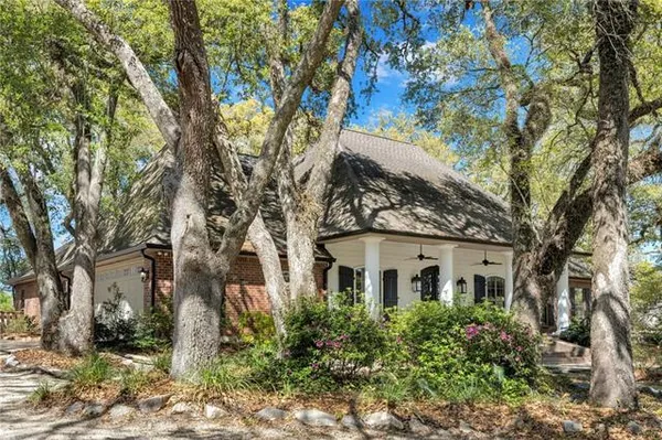 $579,500 | 11311 Highway 22, Ponchatoula, LA 70454