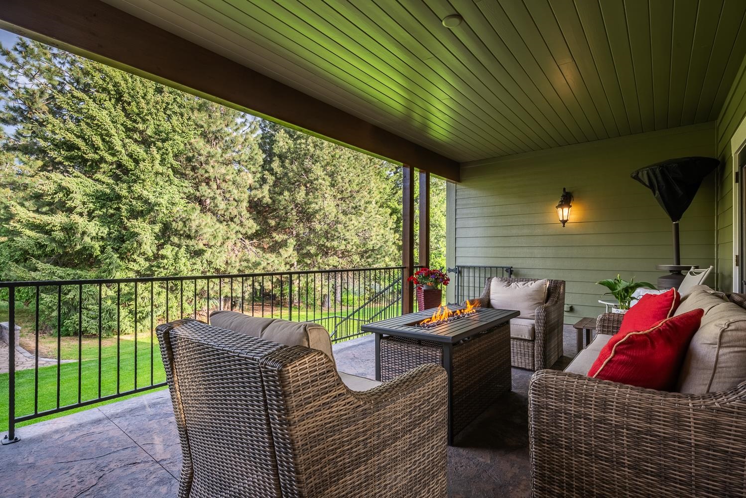 9504 South Baltimore Road Spokane, WA 99223 - Photo 25 of 44
