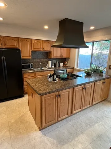 $2,500 | 61 Jamestown Drive, Unit 61, Springfield, MA 01108