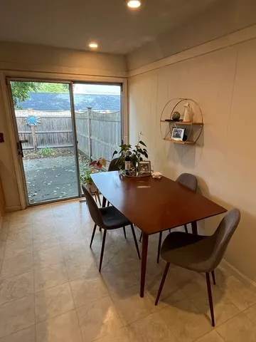 $2,500 | 61 Jamestown Drive, Unit 61, Springfield, MA 01108