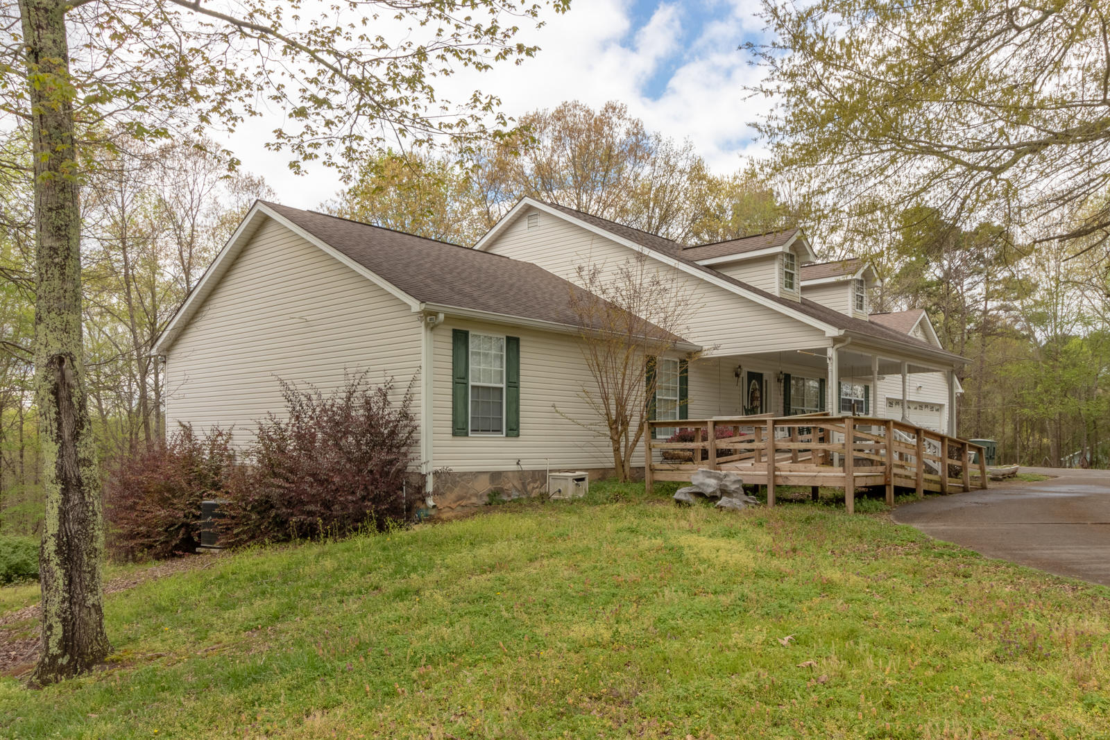 261 Carter Stealey Road Chatsworth, GA 30705 - Photo 3 of 24 261 Carter Stealey Road-3